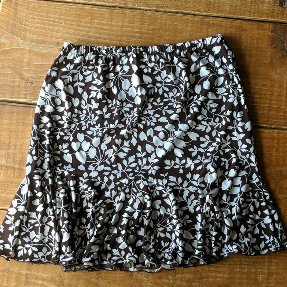 Floral brown skirt
